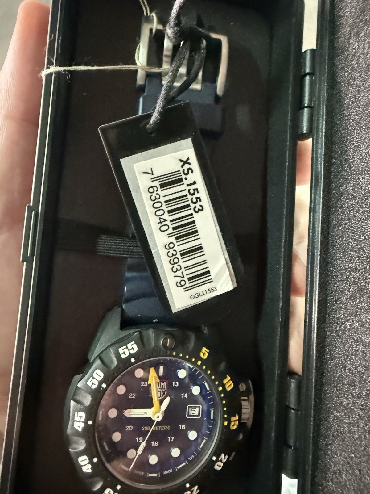 Luminox Scott Cassell Deep Dive Blue Men’s Watch – XS.1553 With Box Tag Beauty