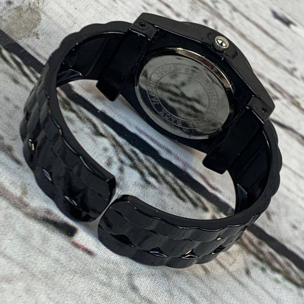 Bora Black Crystal Rhinestone Bezel Watch Quartz Analog Fashion Timepiece