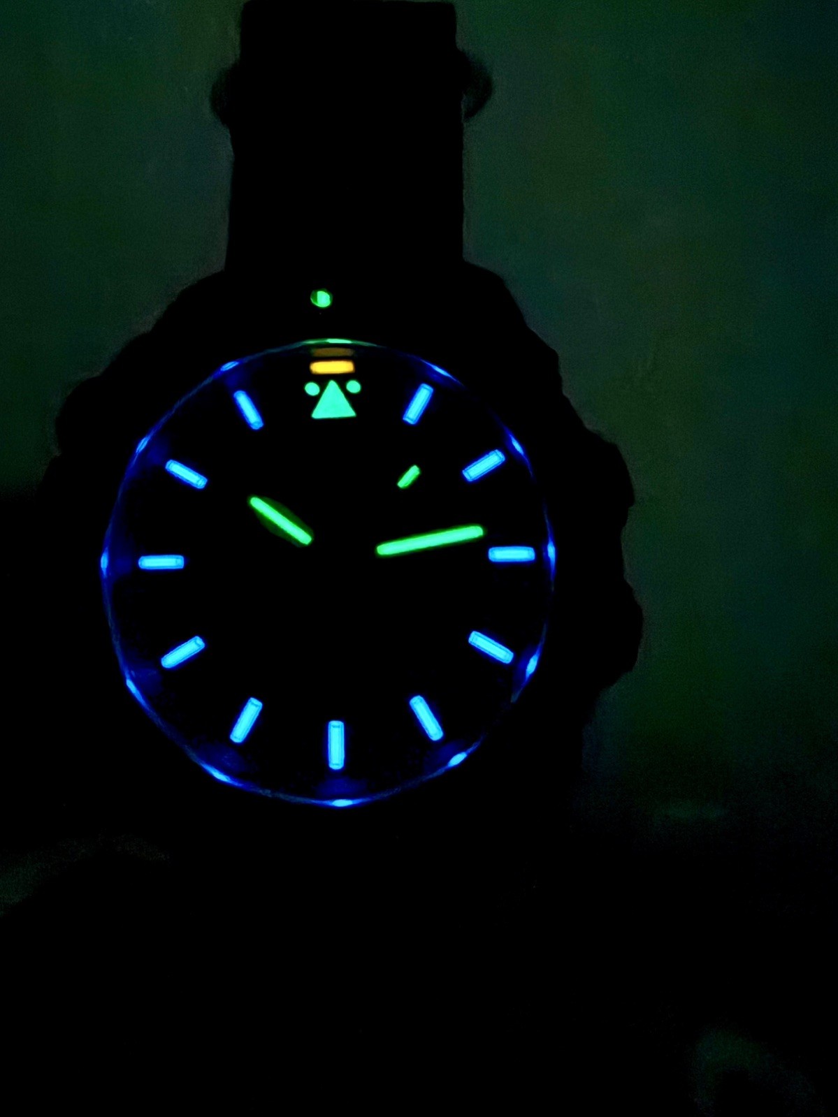 Isobrite Squadron MilSpec Zuludiver Auto Stealth Forged Carbon ISO1100 T100 45MM