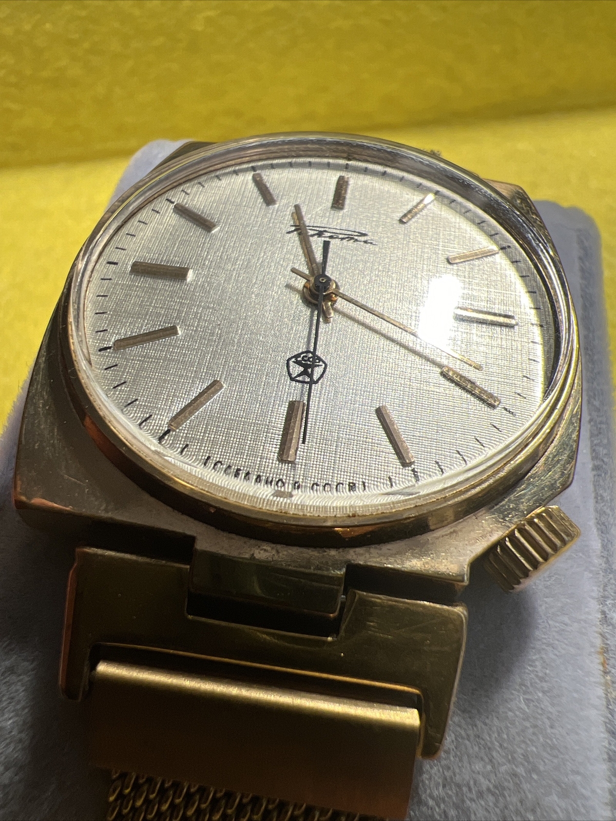 Vintage Watch USSR RAKETA “CANISTER” Mechanical 2609.HA key for 5 o’clock Gold