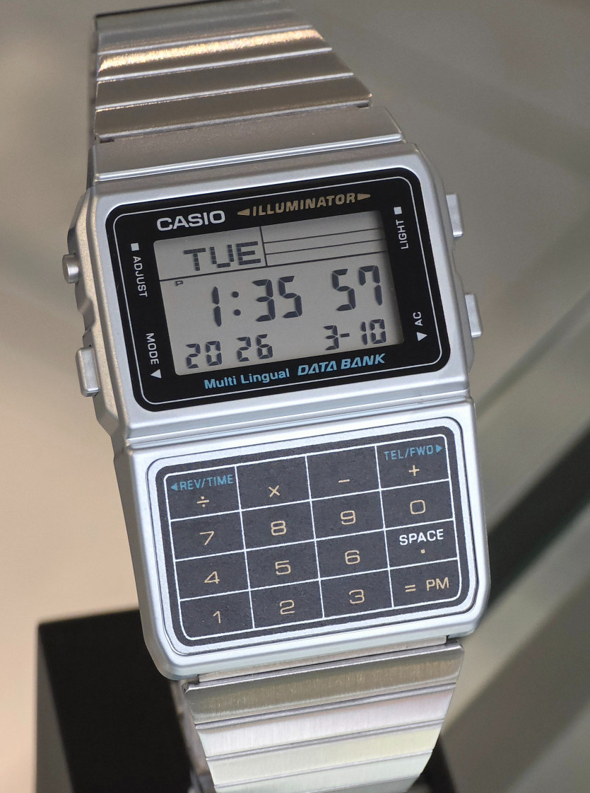 Casio DBC-611-1DF Vintage Databank Calculator Silver Digital Watch Telememo
