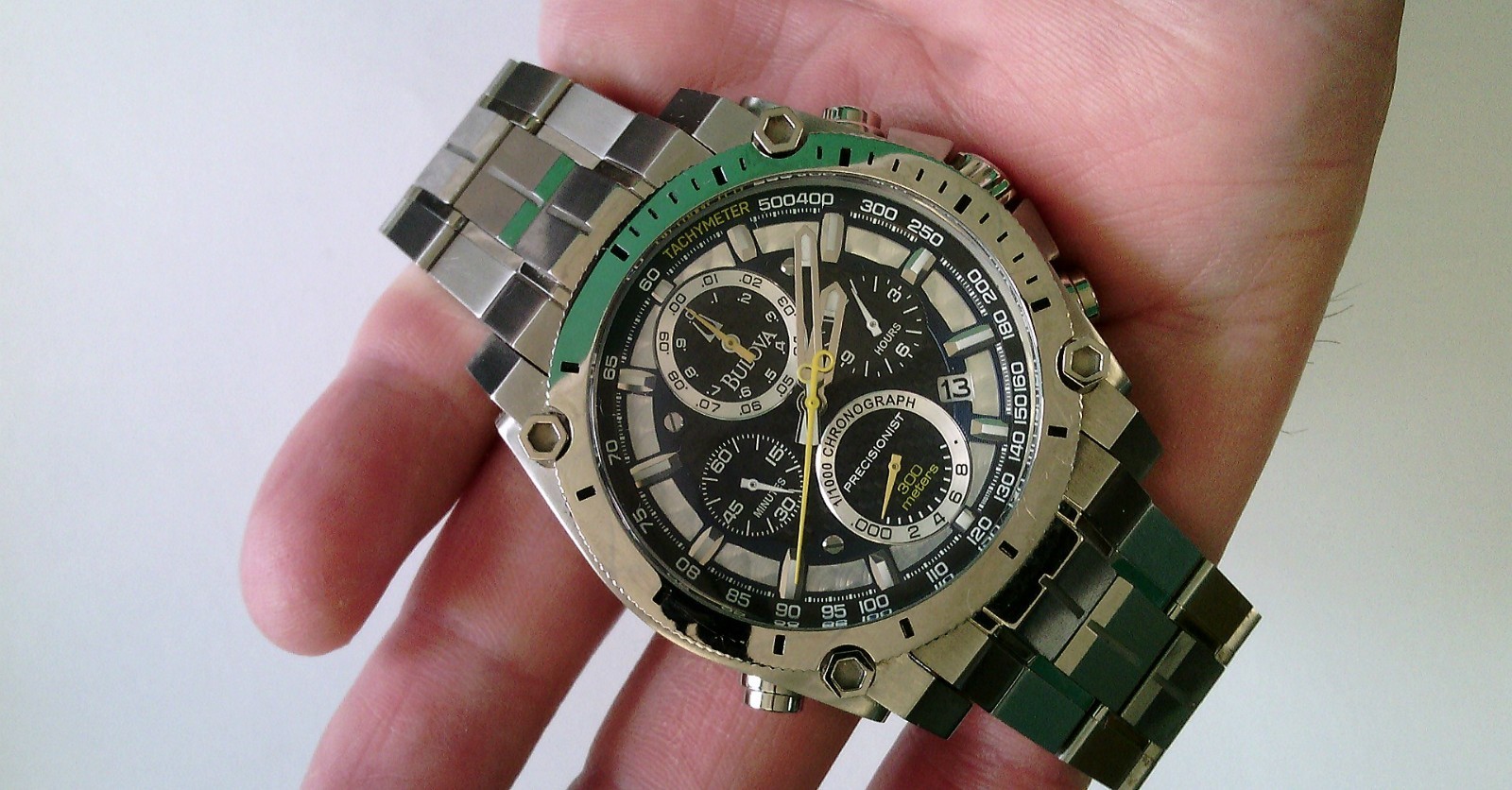 Pre owned Bulova 96B175 (C877746) Precisionist Chrono/Tachymeter 46mm Watch.