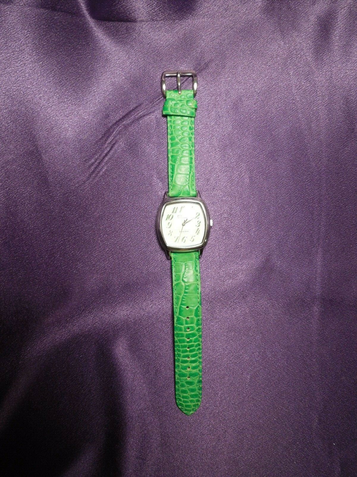 Ecclissi Sterling Silver Lime Green Alligator Crocodile Design Leather Band