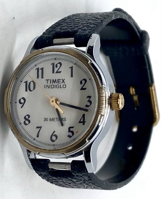 TIMEX Ladies Watch New Battery Backlight Water Resistant New Silicone Strap