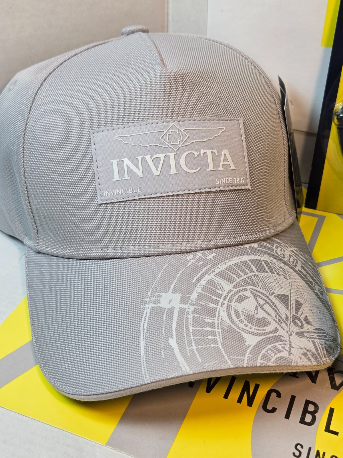 Invicta Special Edition Replica Racing Car w/ Invicta 47738 44mm Watch Bundle!