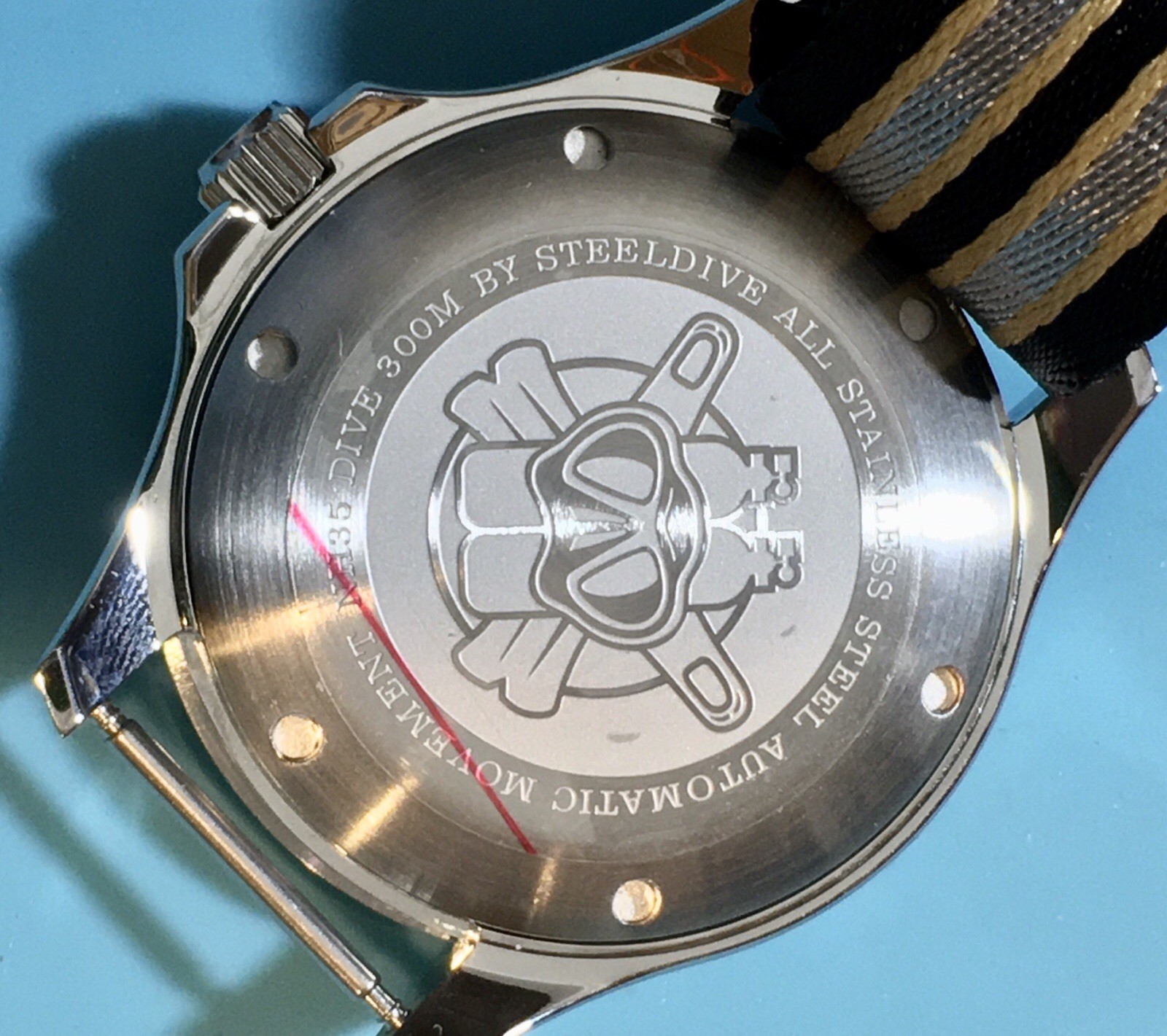 STEELDIVE 007 42MM WATCH NO TIME TO DIE SEIKO NH35 SAPPHIRE MILANESE & NATO BAND