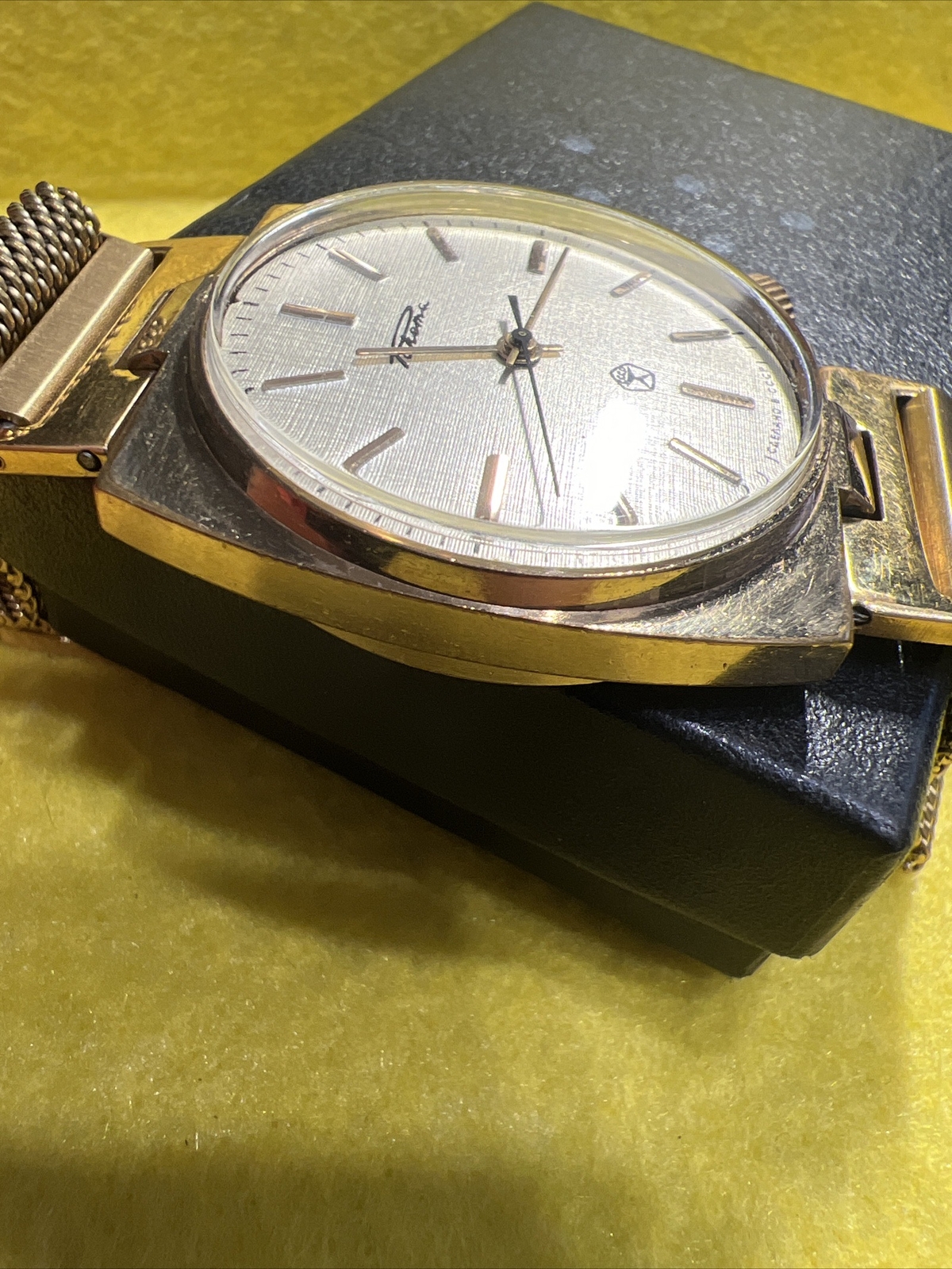 Vintage Watch USSR RAKETA “CANISTER” Mechanical 2609.HA key for 5 o’clock Gold