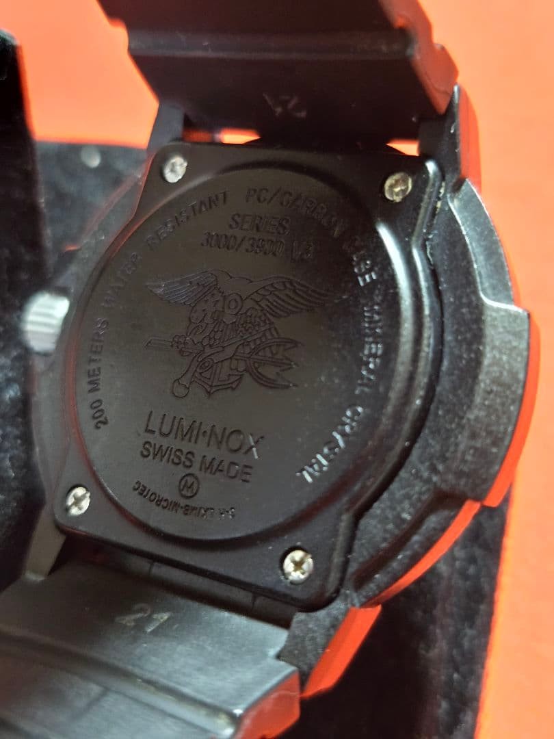 Super ed Excellent Condition Luminox 3000 3900QZ 200m Water Resistant Used by th