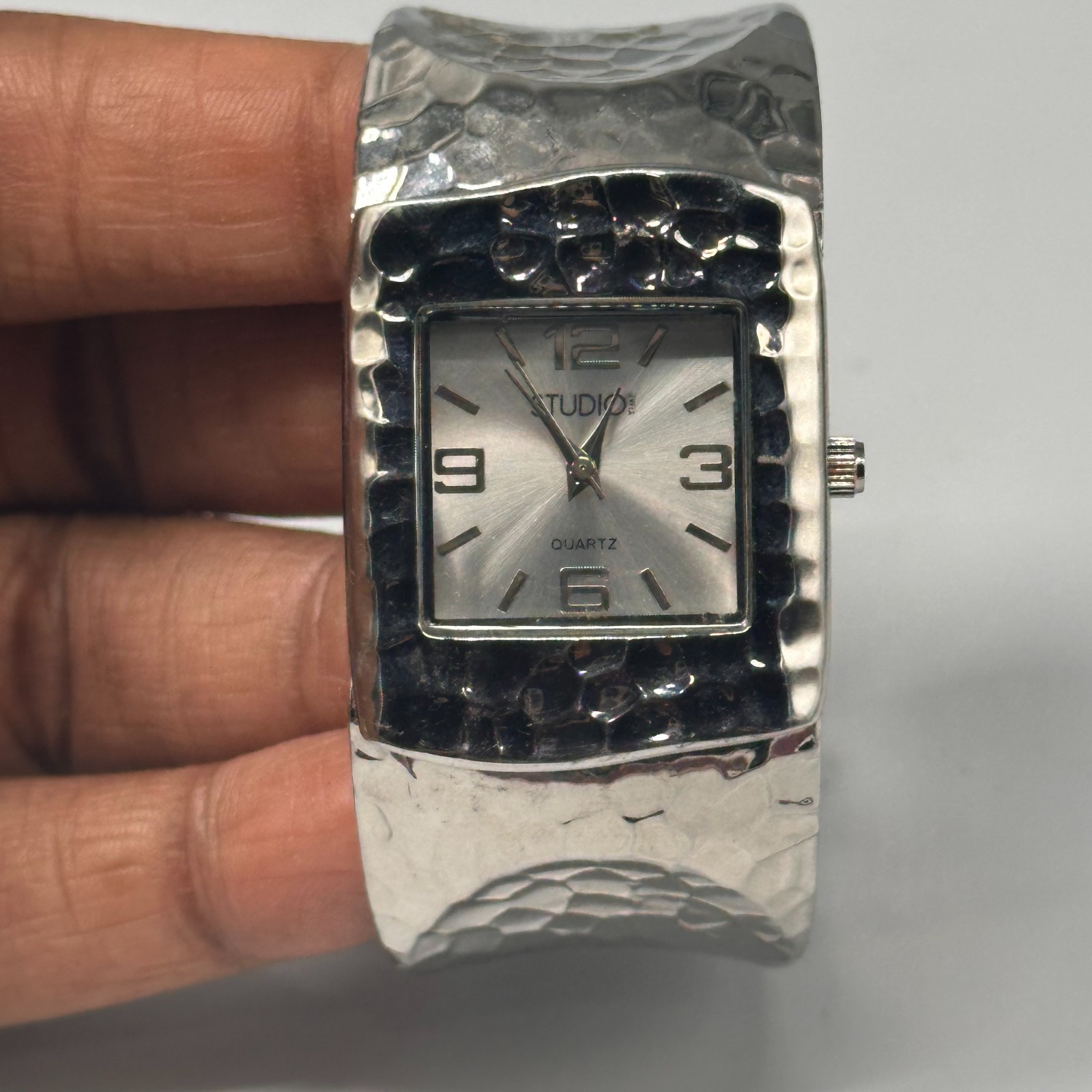 Studio Time Watch Women Silver Tone Hammered Design Cuff Band New Battery 6.5″