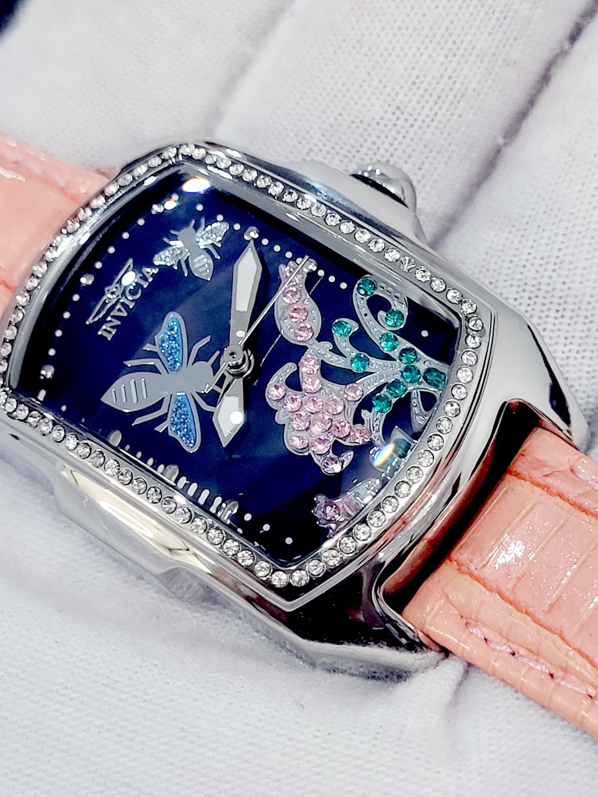 Rare [N. MINT] 27mm Invicta LIMITED ED. Swiss Movement Women’s Diamonds Watch