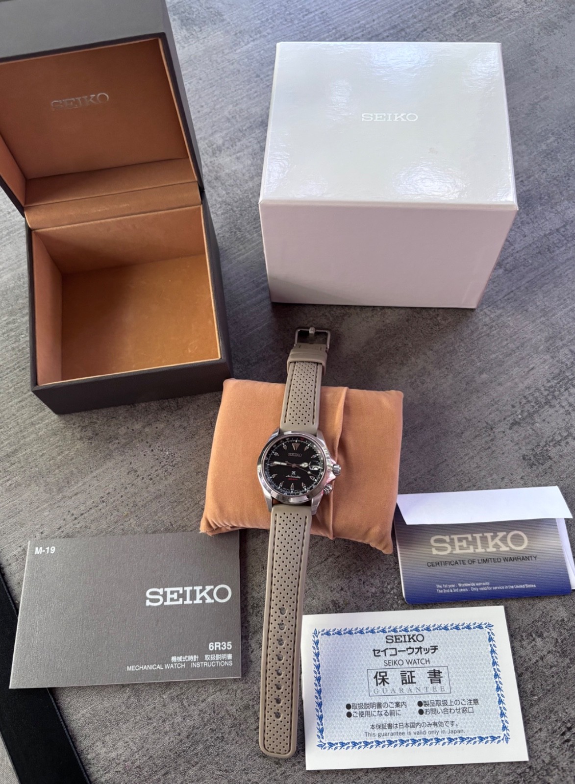 Seiko Prospex Men’s Black Watch – SPB117 39.5mm, 20ATM, 6R35A movement