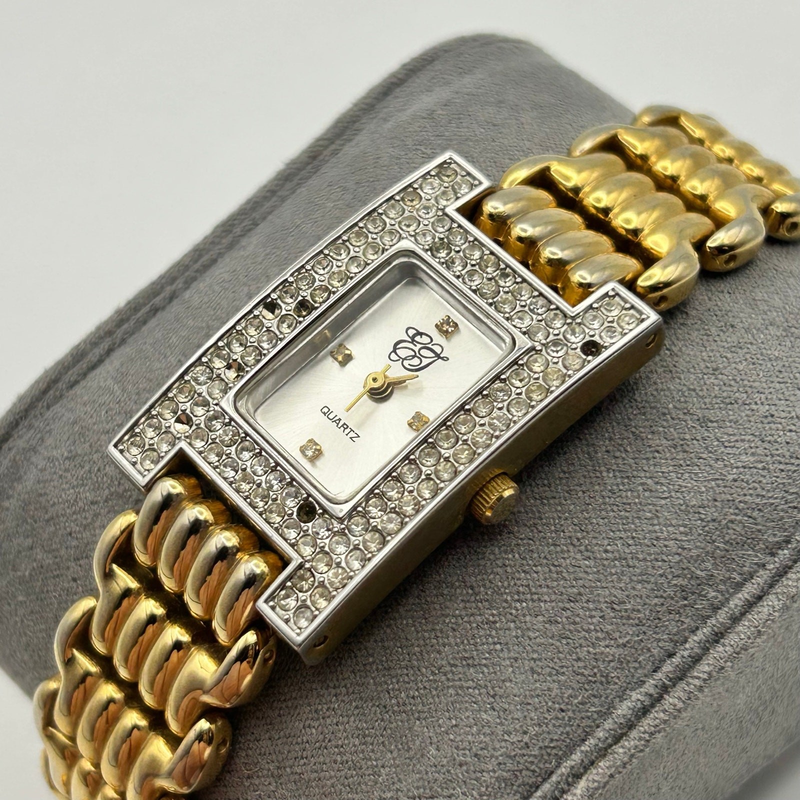 Elizabeth Taylor Encrusted Bezel Stainless Steel Gold Band Watch New Battery