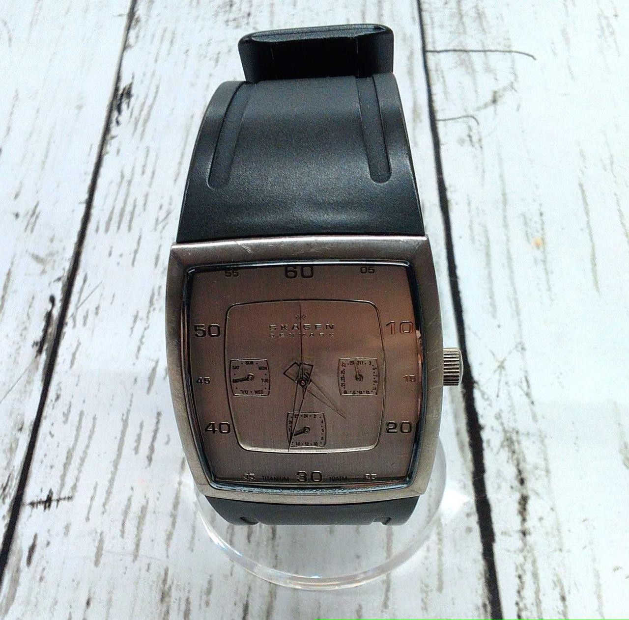 SKAGEN 390LTR/Scratches Skagen/Square Quartz