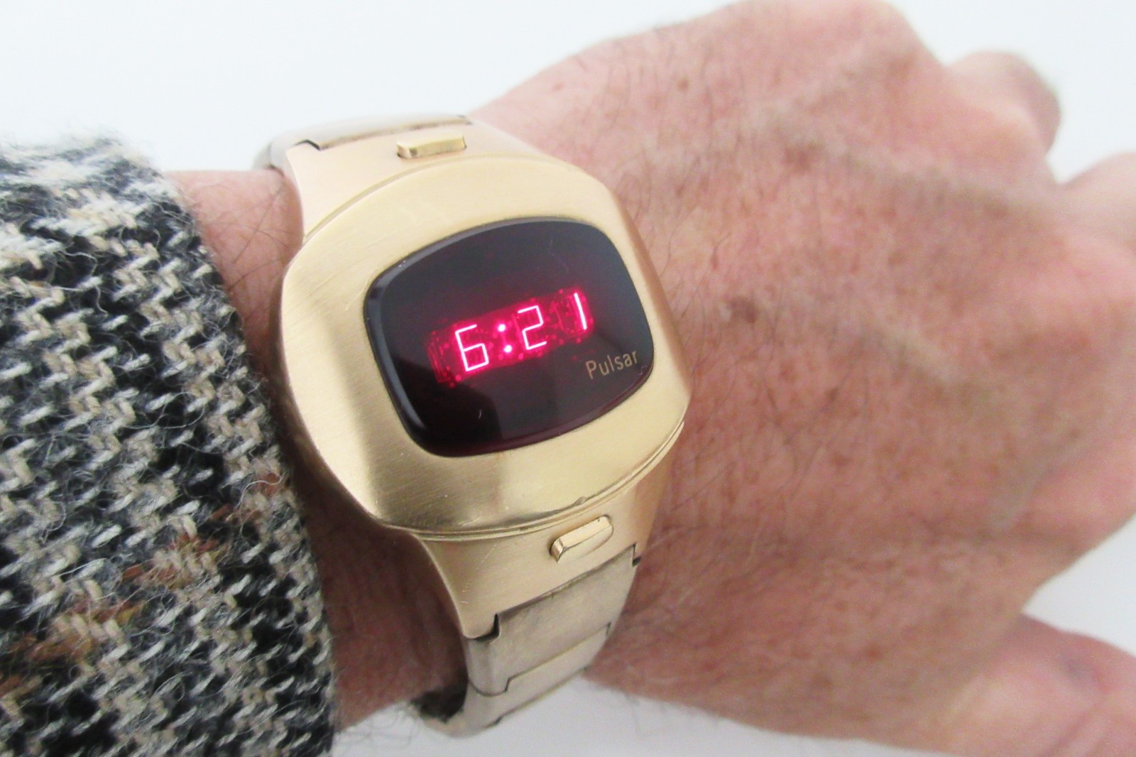 Men’s GF 1976 Pulsar P4 Executive digital Time computer Retro QUARTZ LED watch.