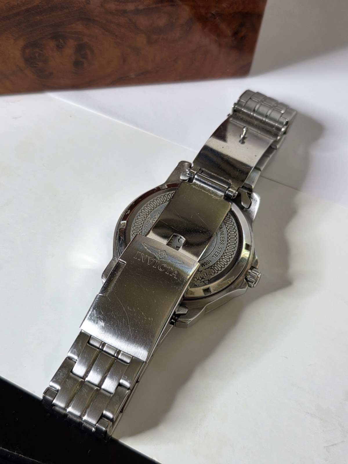 Invicta Specialty Rowan Men’s Watch – 40mm, Steel, Red Dial Preowned