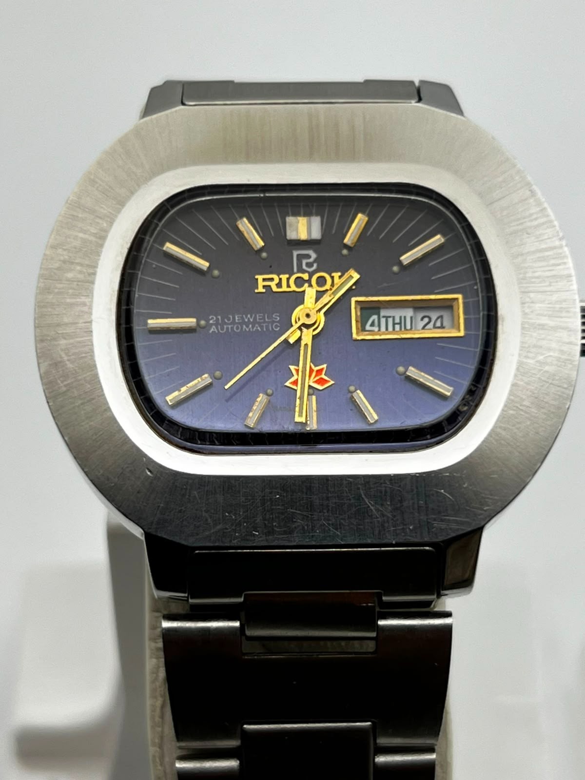 Vintage Ricoh 21 Jewels Automatic Men’s Watch Blue Dial Day-Date TV Cushion Case