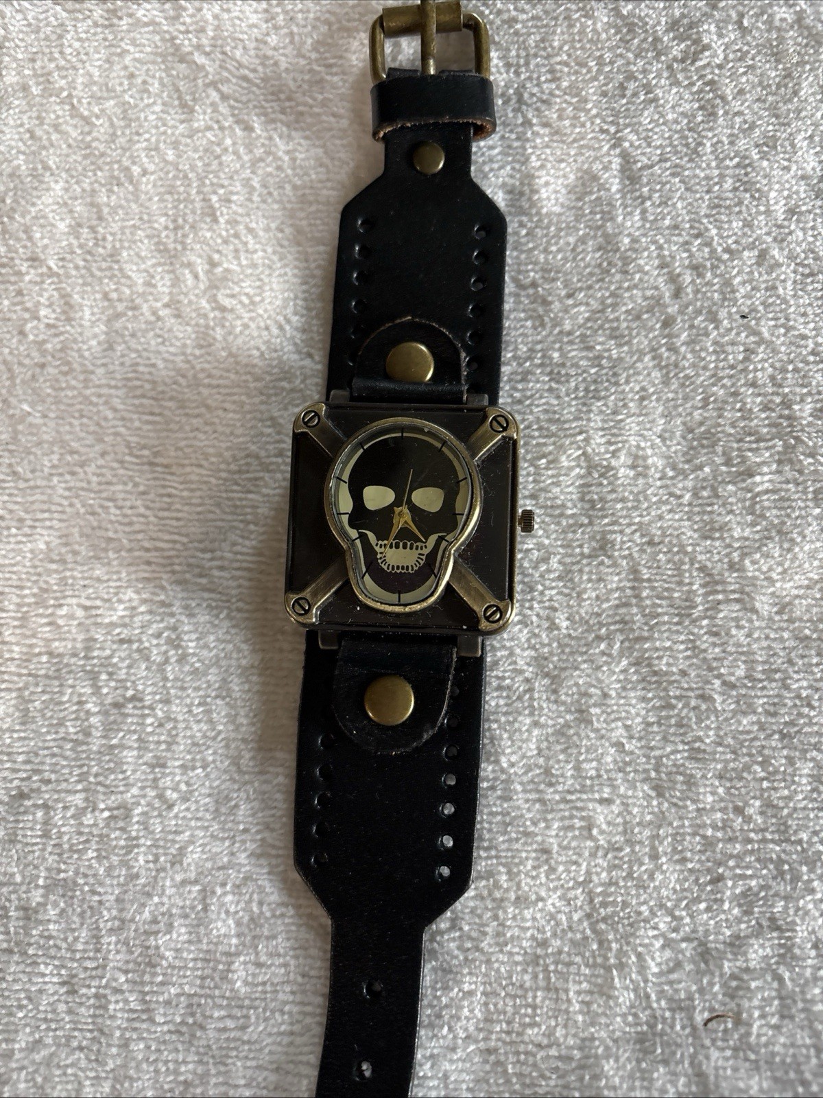 Pirate Skull Face Analog Wristwatch Square Black Metal Case Black Leather Strap
