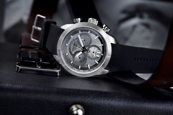 NEW! ARAGON Swiss Chronograph Mens Quartz Watch 44mm GRAY Mult-Function Dial!