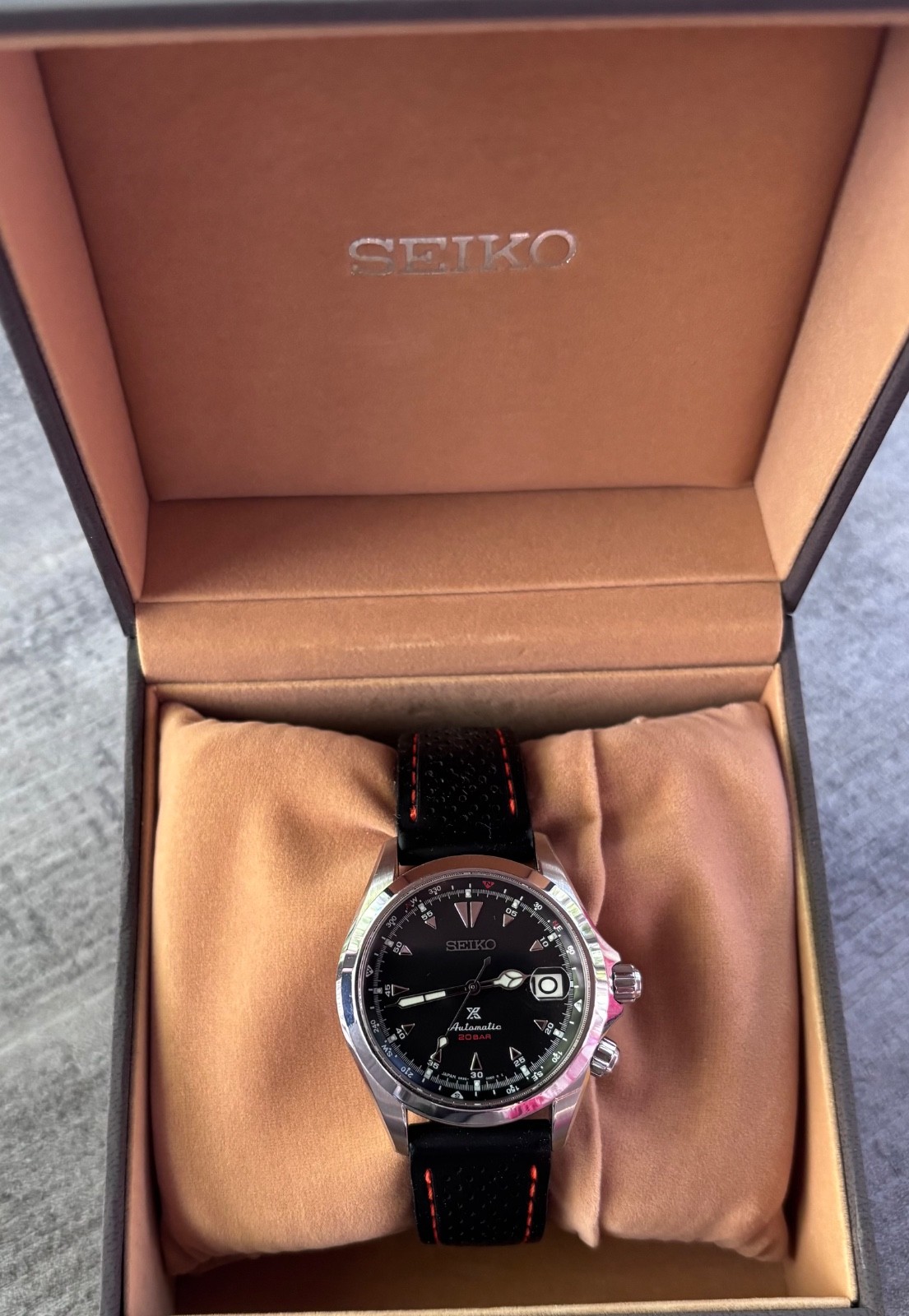 Seiko Prospex Men’s Black Watch – SPB117 39.5mm, 20ATM, 6R35A movement