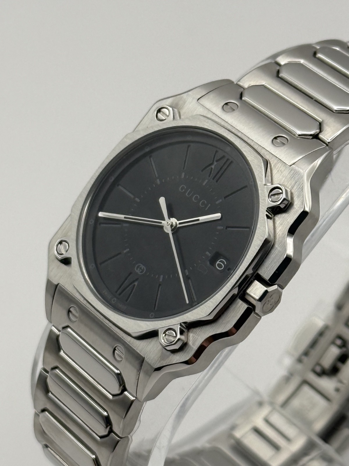Gucci G-Flat 30mm Black Dial Stainless Steel Bracelet Watch YA166505