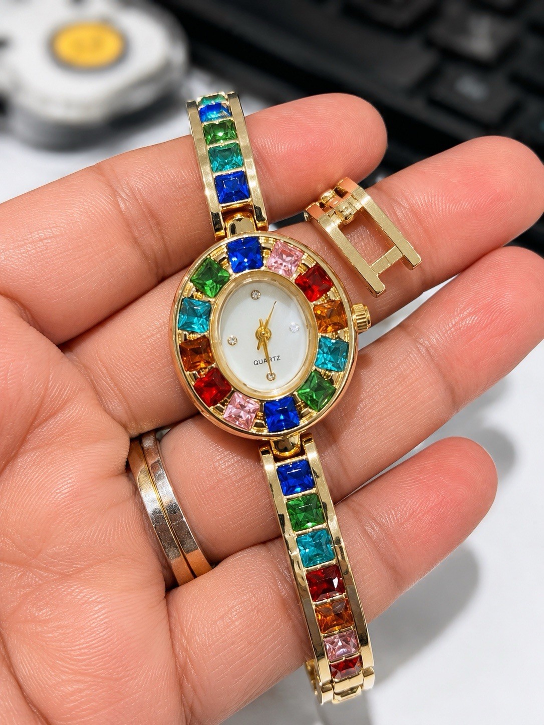Women’s Quartz Analog Dress Watch Gold Tone Metal Bracelet Multicolor Bezel