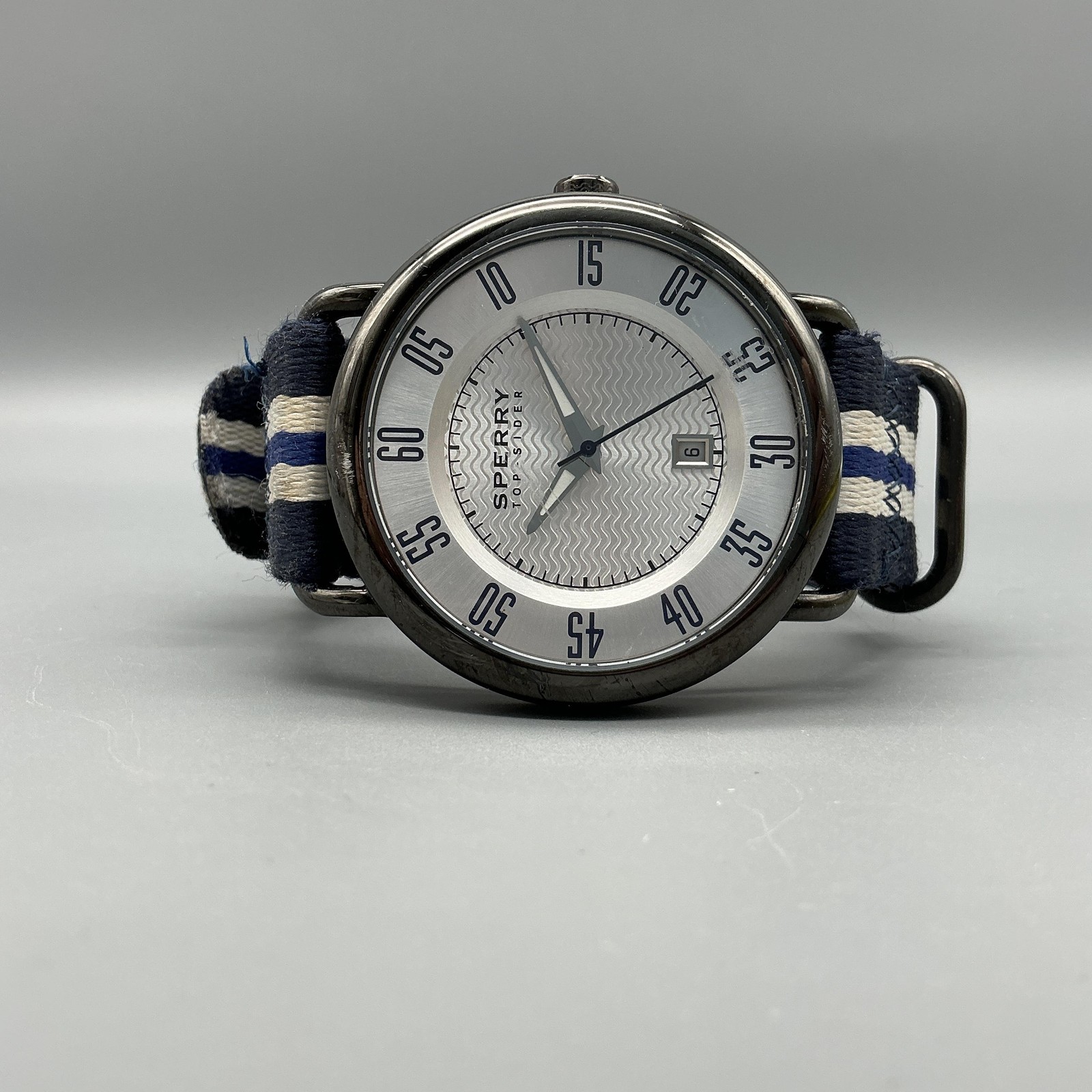 Sperry Top-Sider Mens Watch 45mm Blue White Stripe Nylon Date New Battery