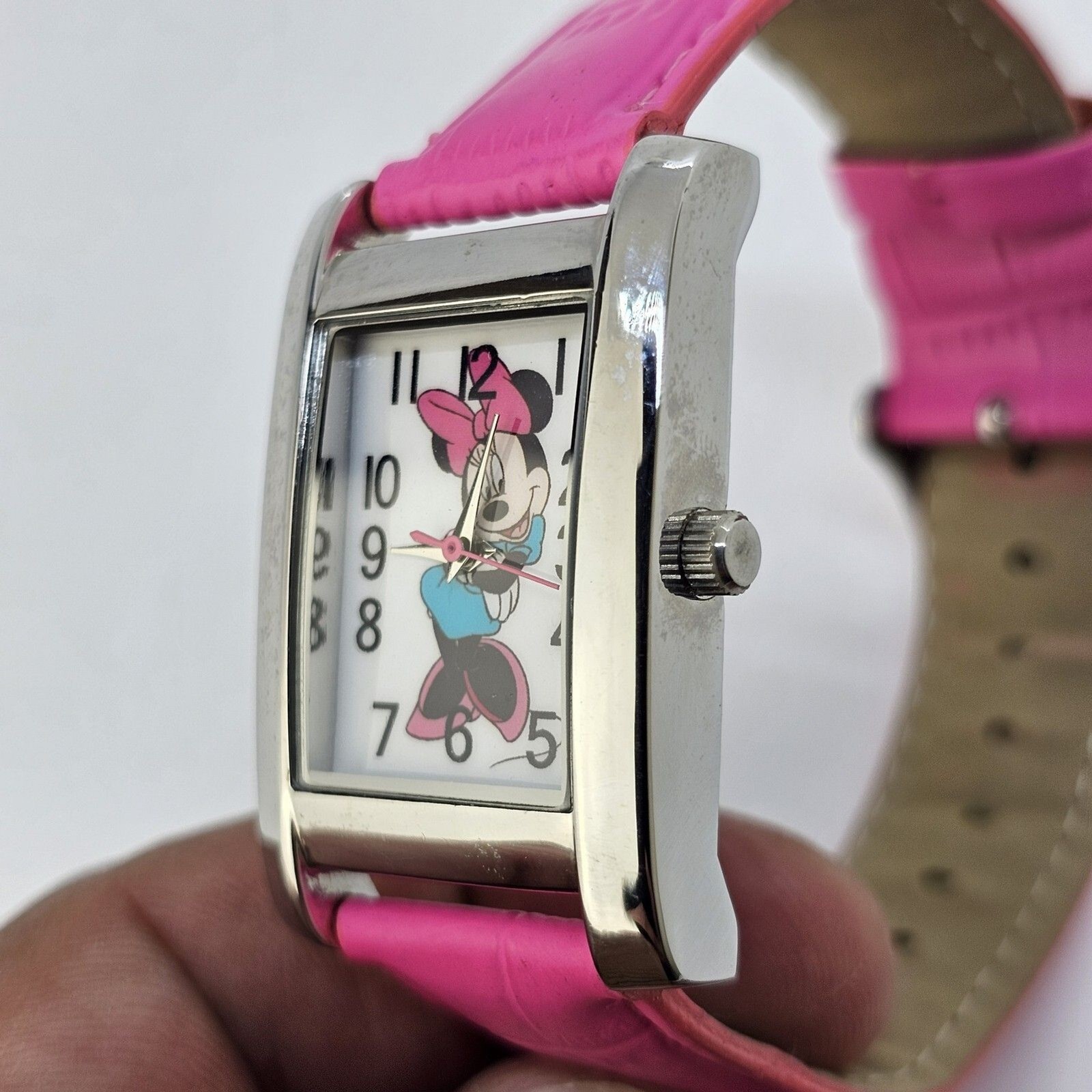 Minnie Mouse Women’s Watch 26MM White Dial Pink Leather Band Straps New Battery
