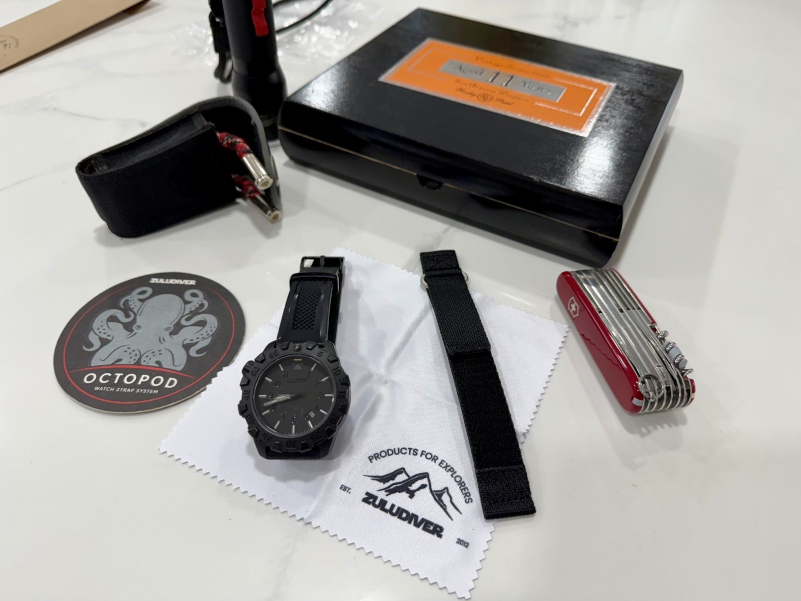 Isobrite Squadron MilSpec Zuludiver Auto Stealth Forged Carbon ISO1100 T100 45MM