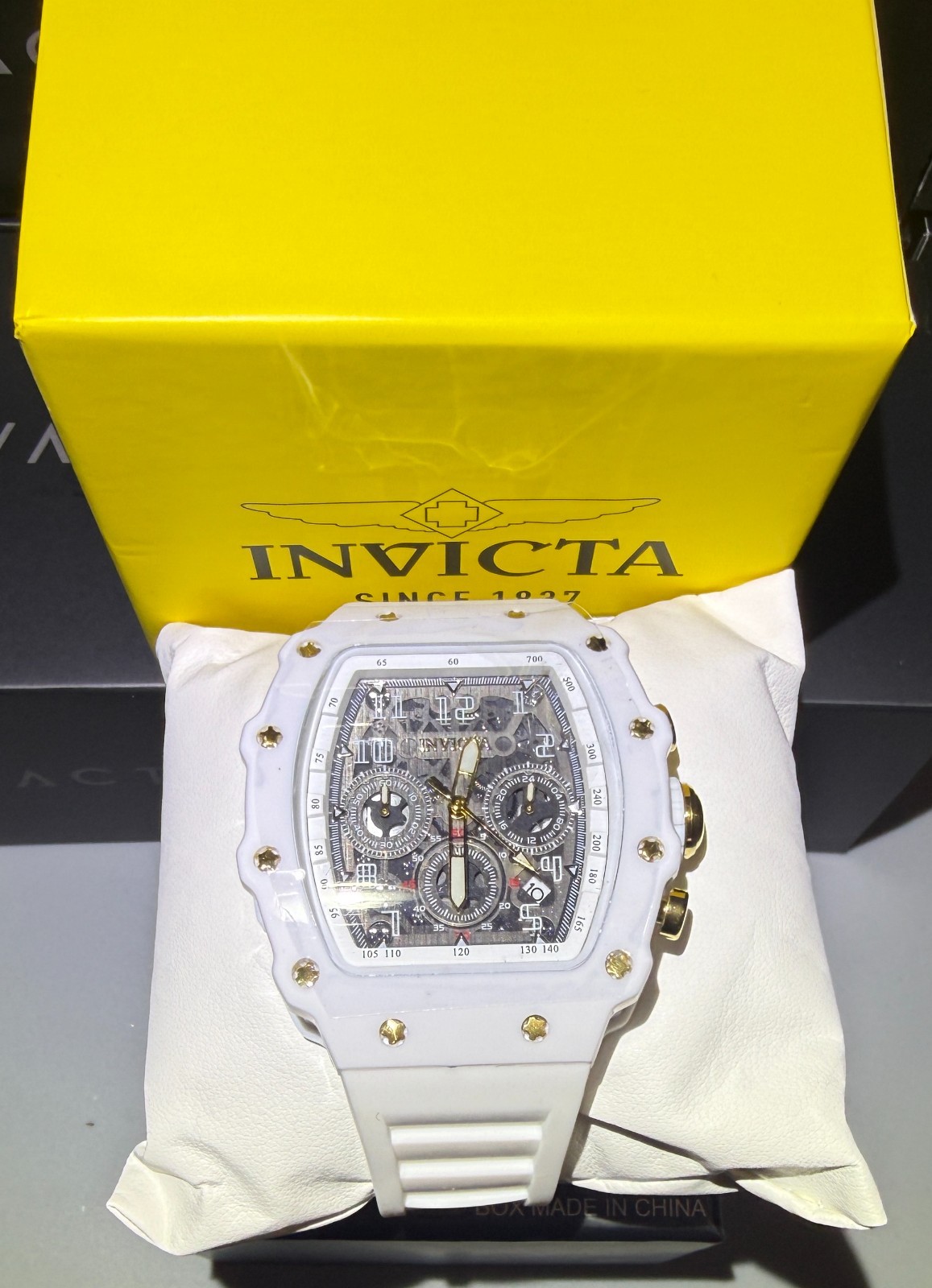 Invicta Racing White Hot – Nitro Gen Men’s Watch 43mm, White (69700) New