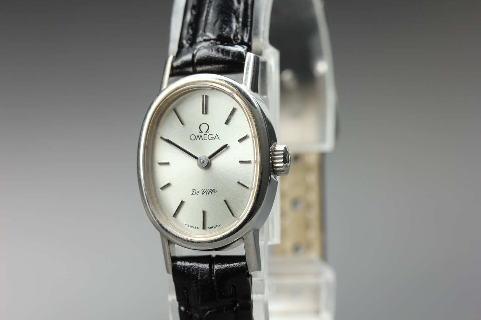 1979 Near MINT OMEGA De Ville 18mm 511.0553 Manual Silver Dial Women’s Vintage