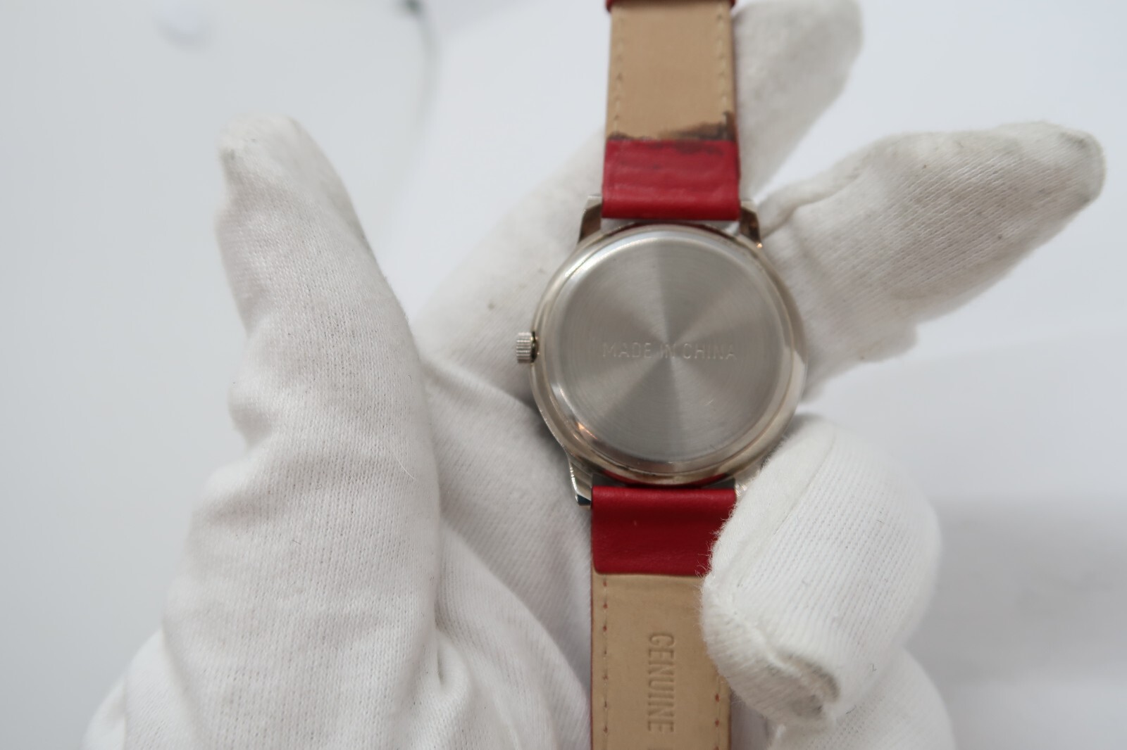 NASA, Space “Challenger 7”, RARE UNISEX Red Leather Band QZ CHARACTER WATCH,165
