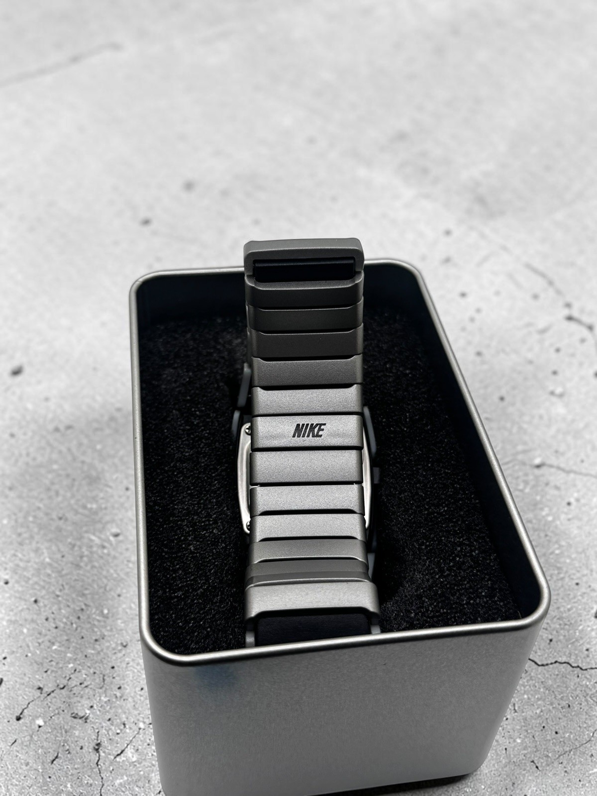 Vintage Nike D-Line Metallic Gray Watch Y2K Avantgarde Retro Black Silver Rare