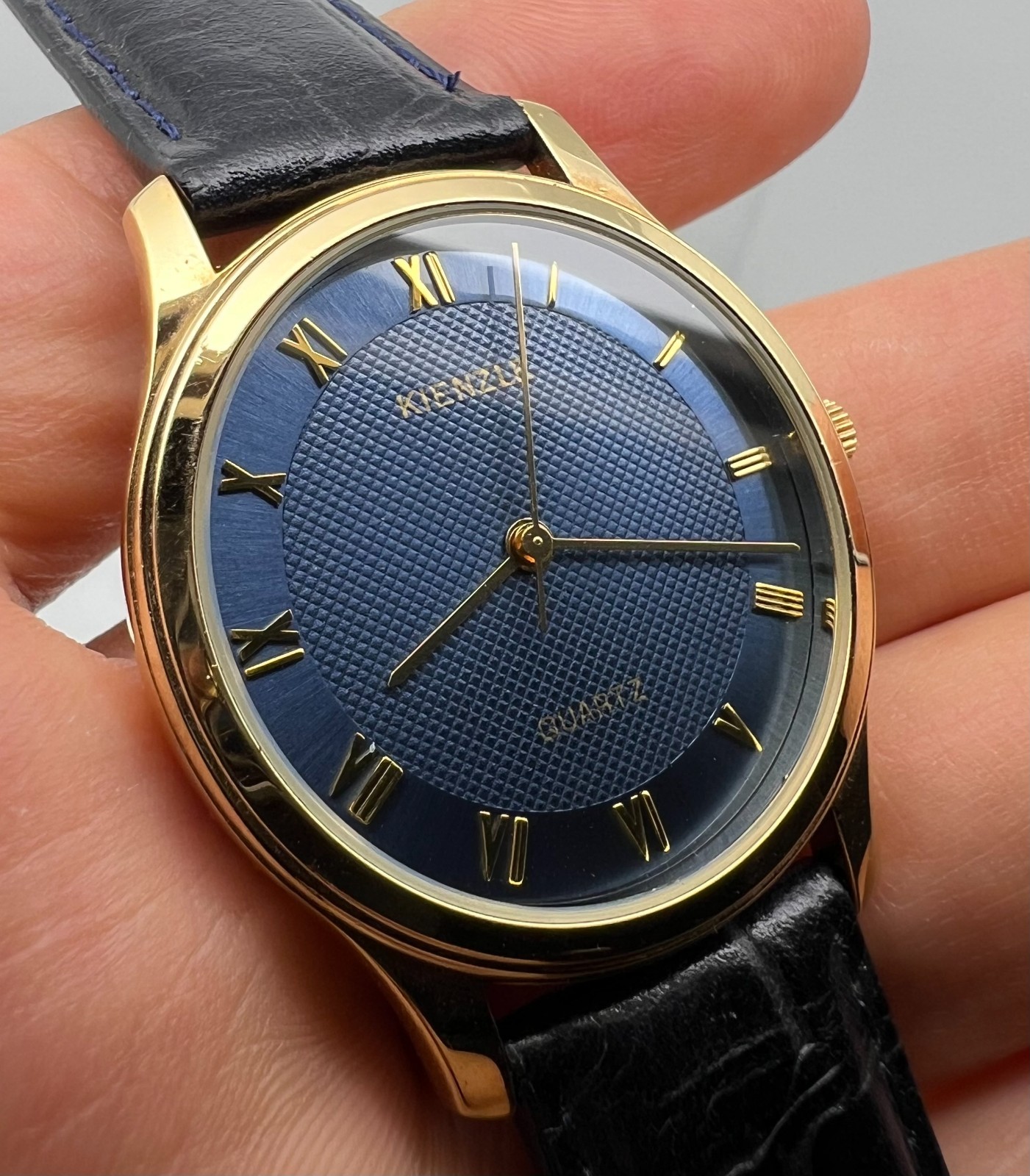 VINTAGE KIENZLE QUARTZ MENS WATCH GERMANY BLUE DIAL ULTRA THIN GOLD PLATED