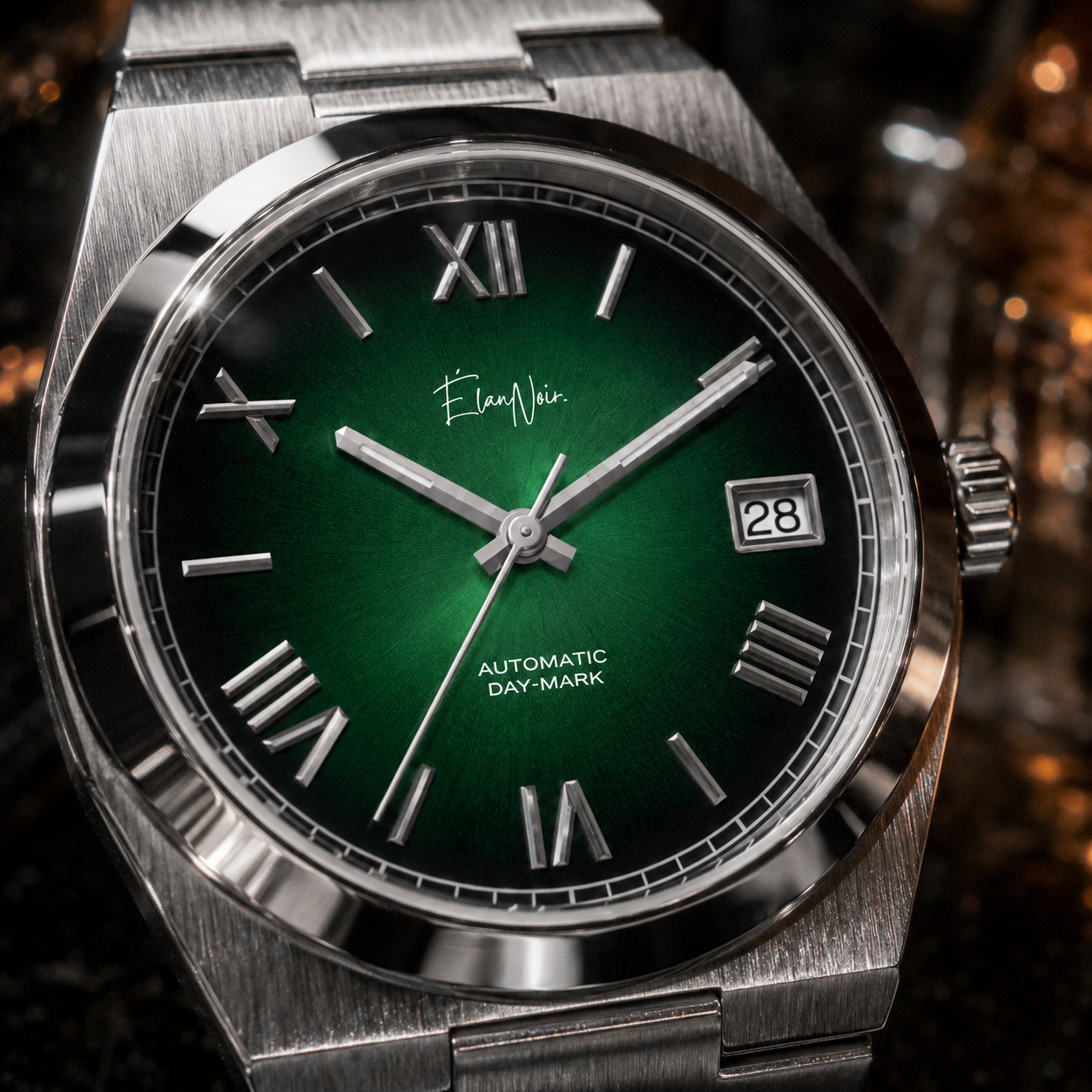 Custom Élan Noir Série I Silver/Emerald 39mm Auto NH35 Sapphire Steel Watch