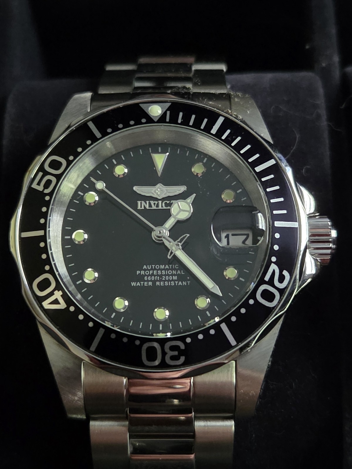 Ivicta Pro Diver Automatic 40mm Black Dial 200m Date Uni Bezel SS Bracelet