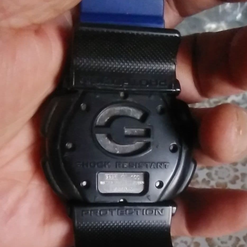 Casio G-Shock GA100A, excellent condition.