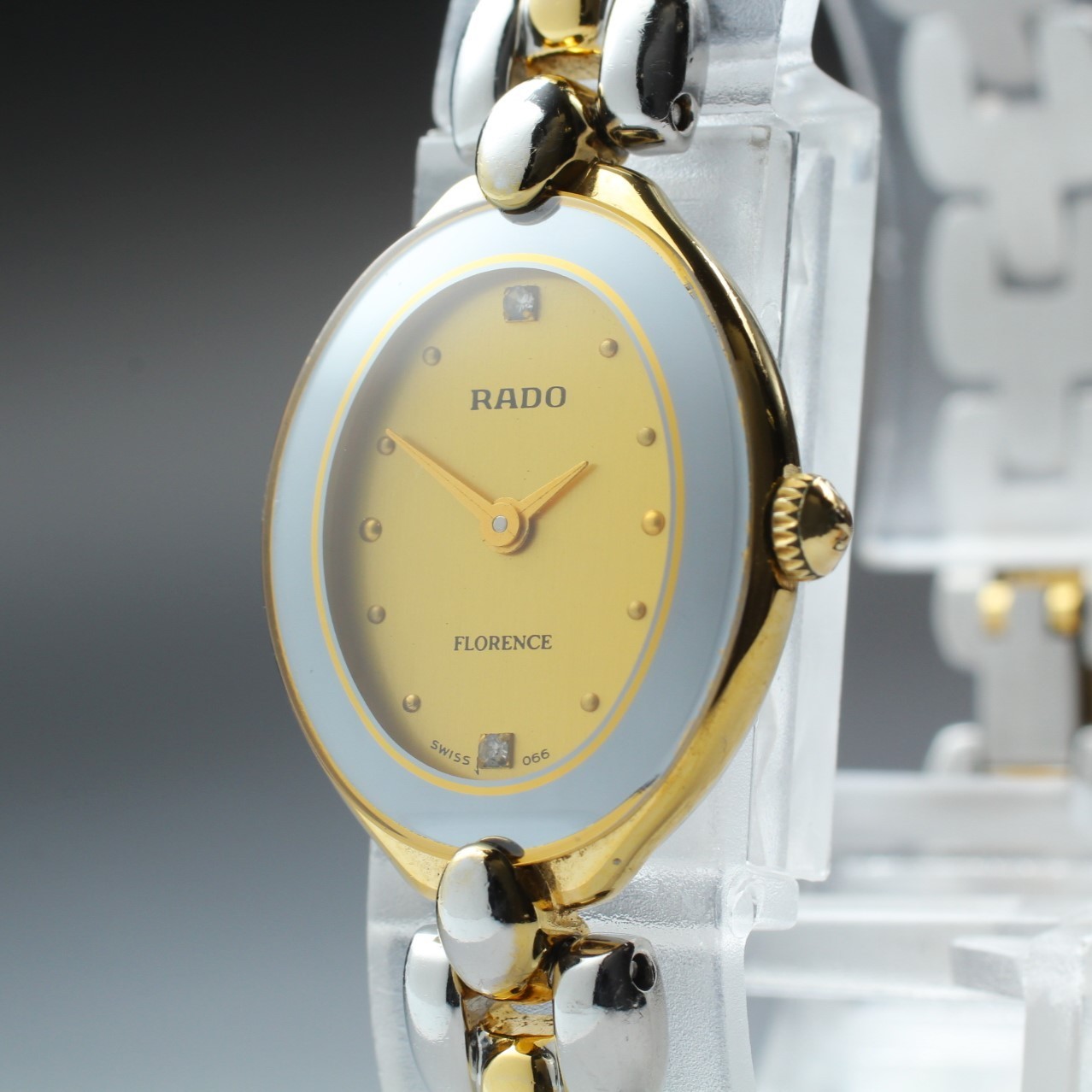 [ Near MINT ] RADO Florence 153.3650.2 Oval 2P Diamond Women Quartz Watch JAPAN