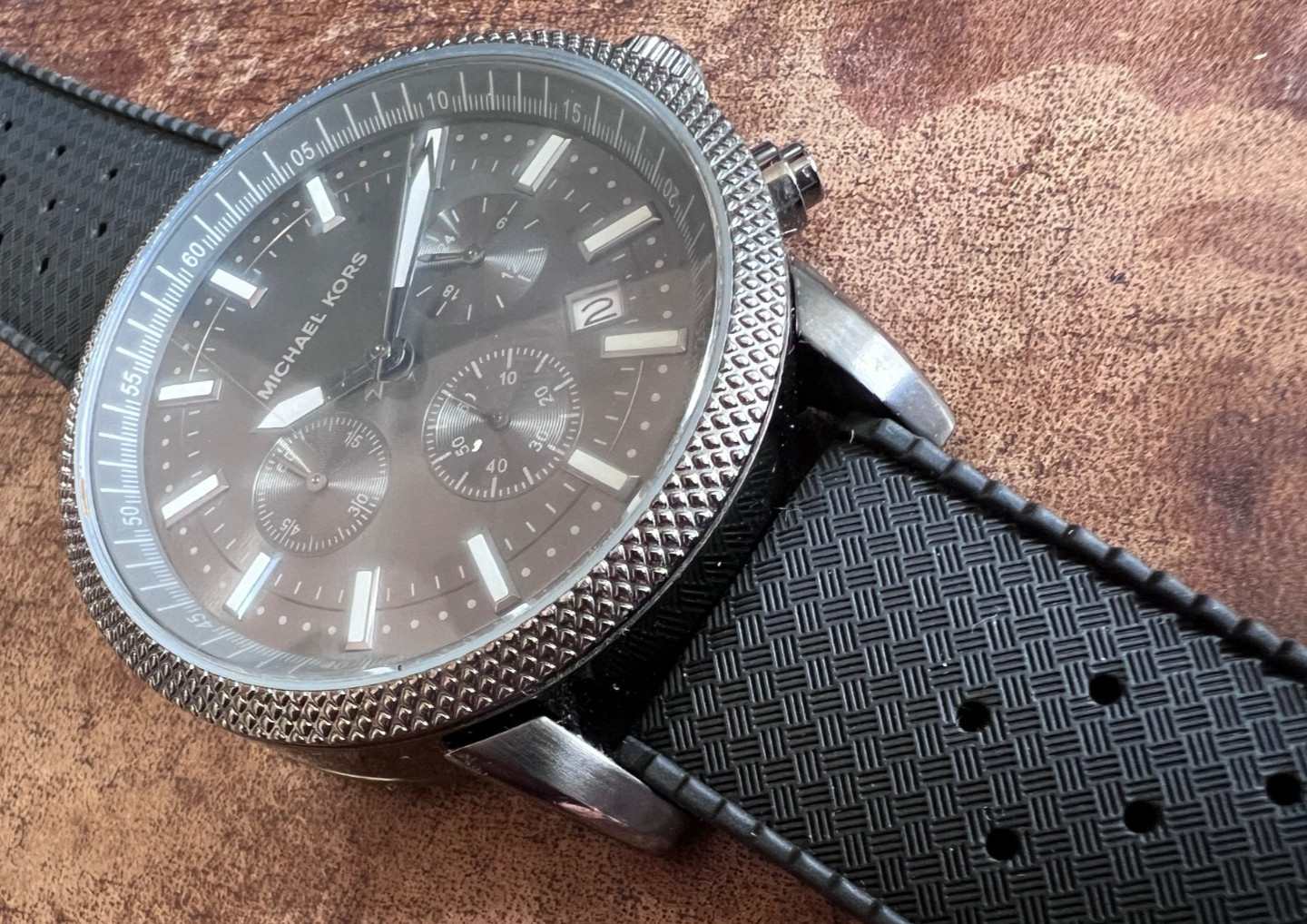 MICHAEL KORS MENS MK-8241 WATCH Black gun metal waterproof chronograph boxed