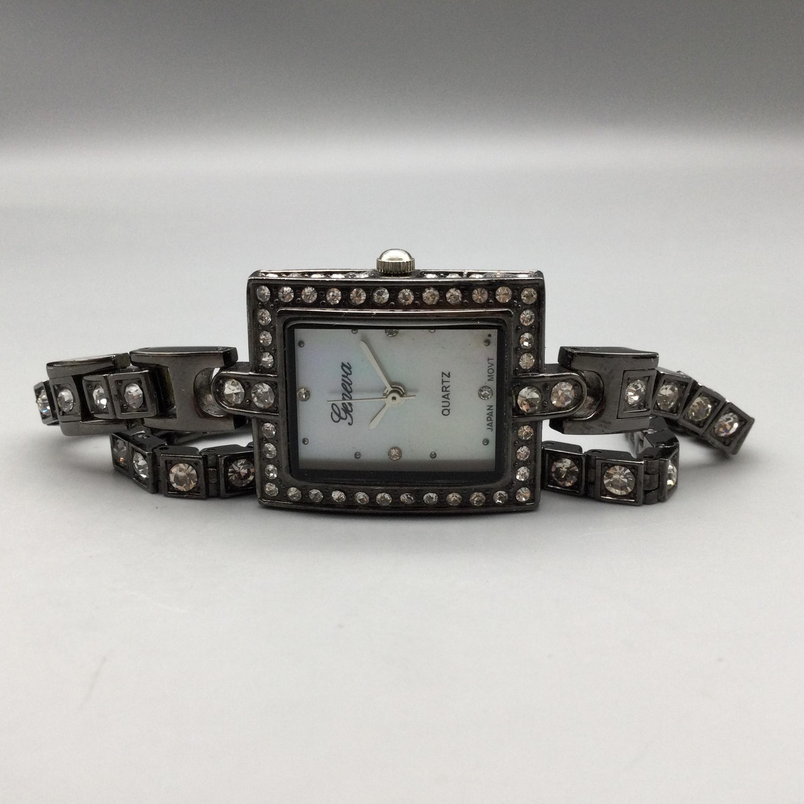 Geneva Watch Womens 22mm Silver Tone Crystals Bezel Wrap Band New Battery 13.5″