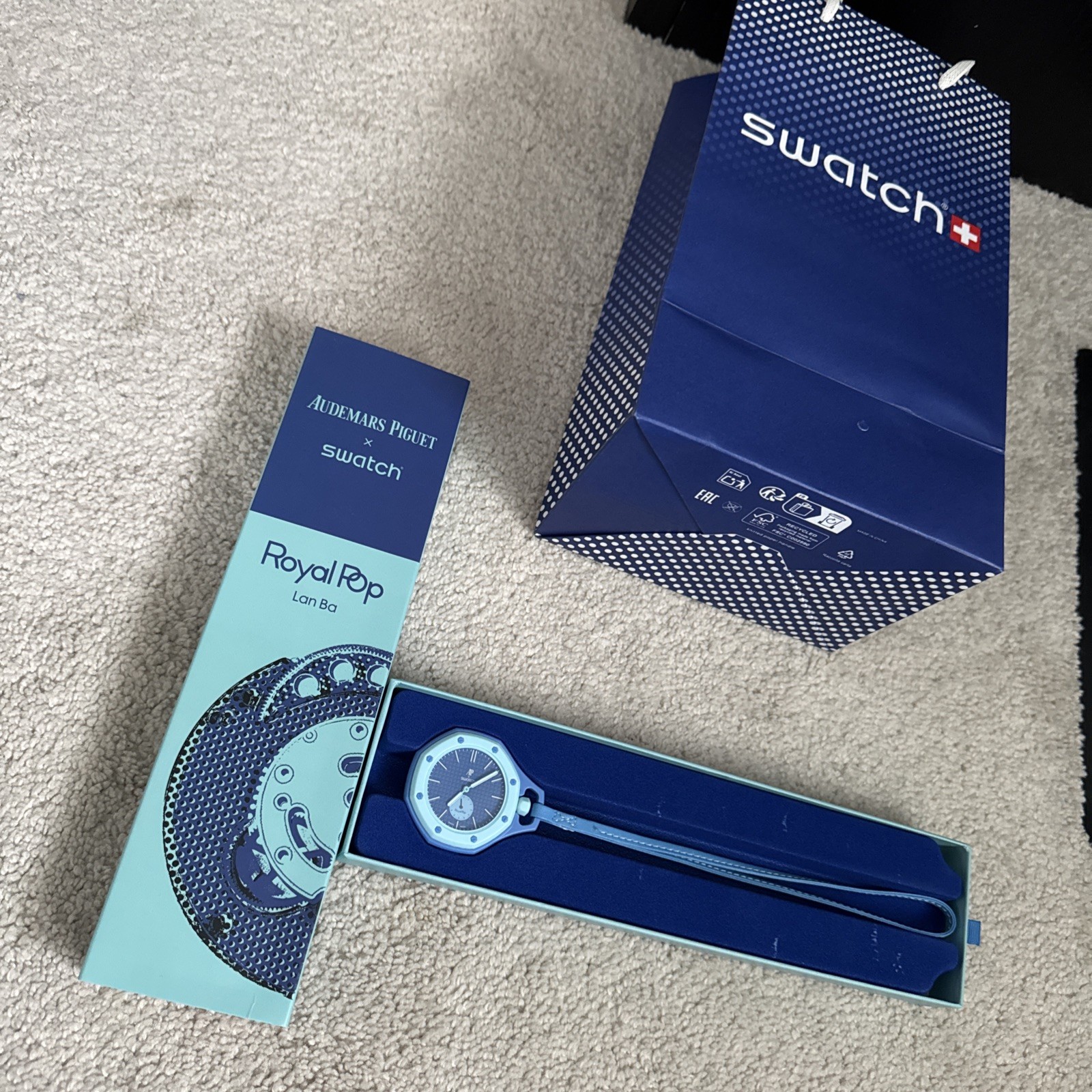 Swatch x AP Royal Pop Lan Ba