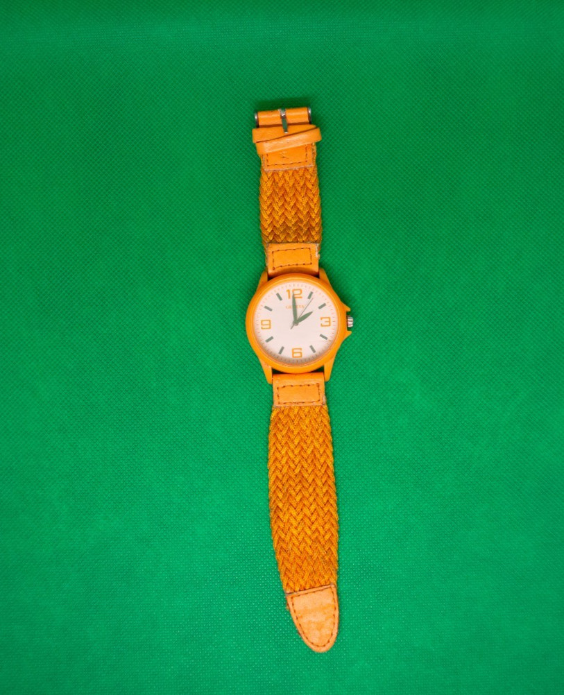 Orange Geneva Quartz Watch – Round Case – Woven Band – Working