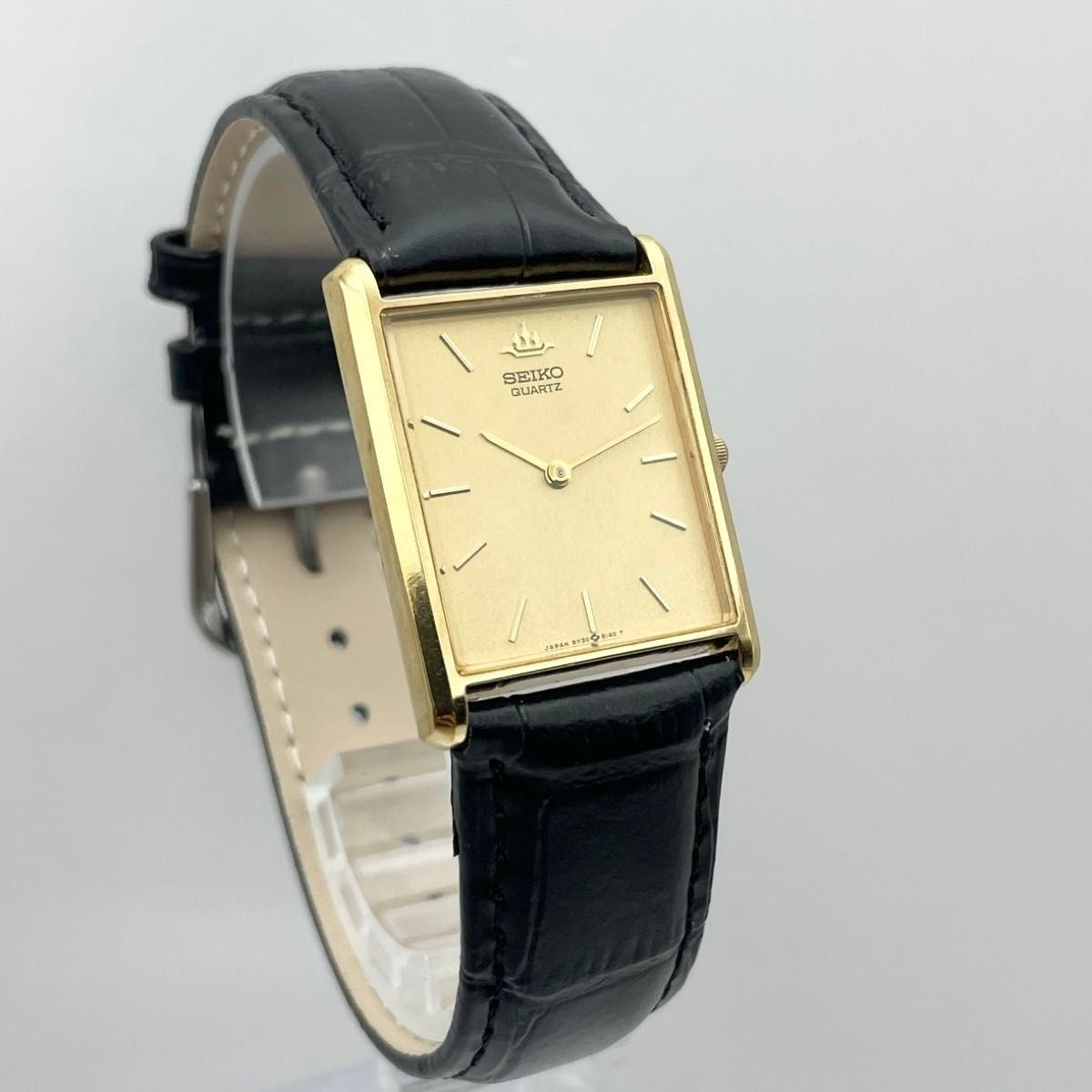 Vintage SEIKO Quartz Rectangular Gold Dial Watch