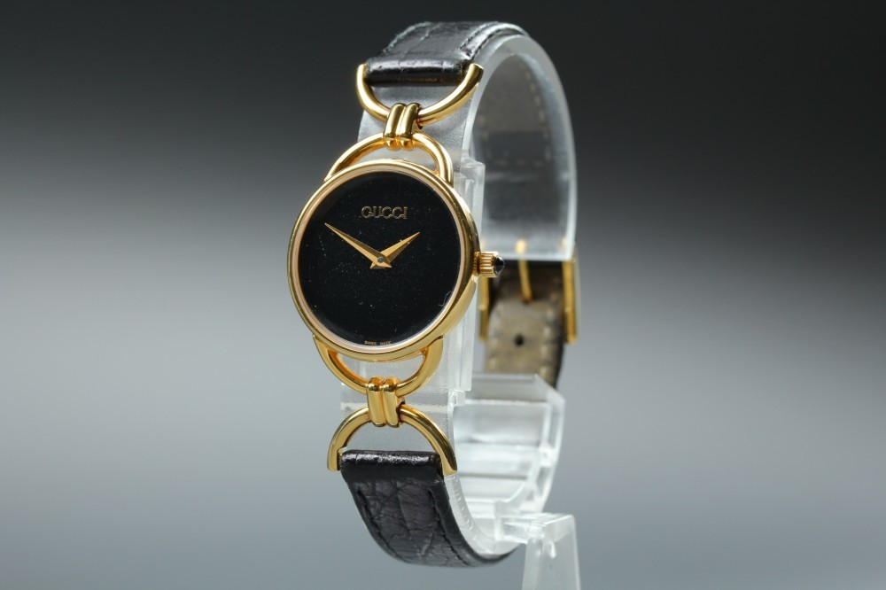 Near MINT GUCCI 6000.2.L Black Dial Gold GP Horsebit Quartz 23mm Ladies Watch