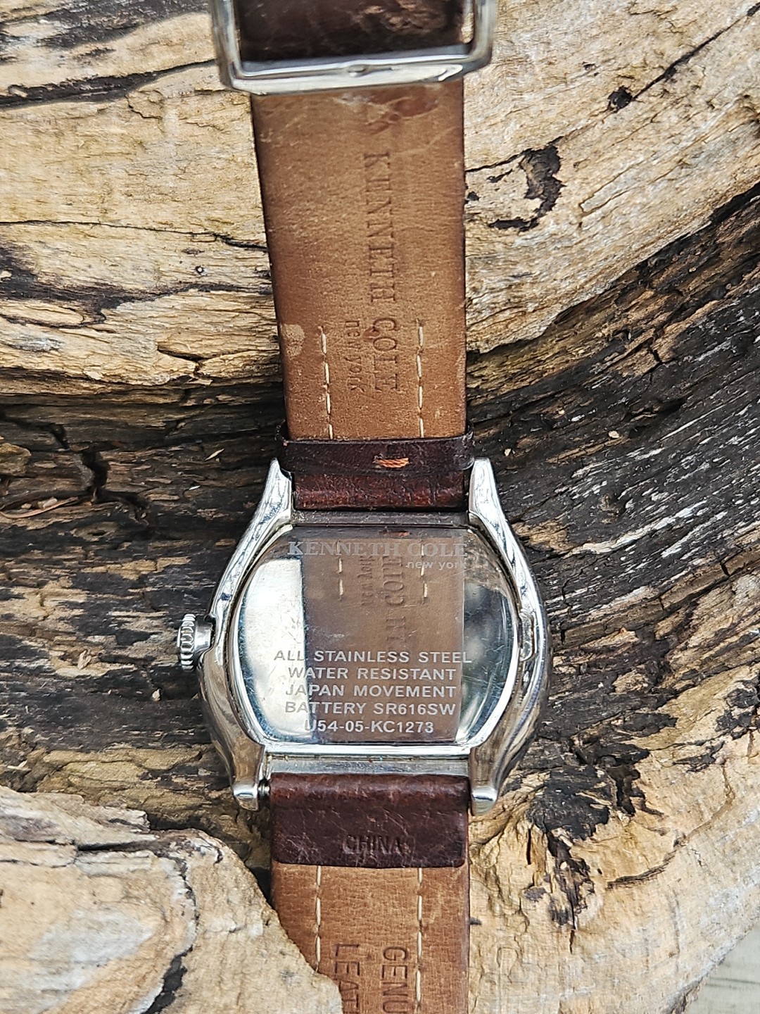 Kenneth Cole Men’s Watch Barrel/Tonneau Shape Bronze Tone Dial 43mm New Battery