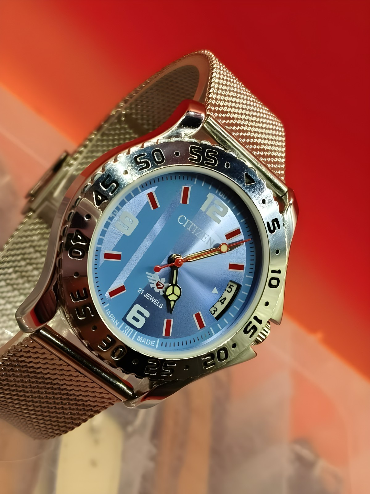 Automatic 8200 21Jewels Restored White Dial Blue Day/Date Mens Watch Vintage 67