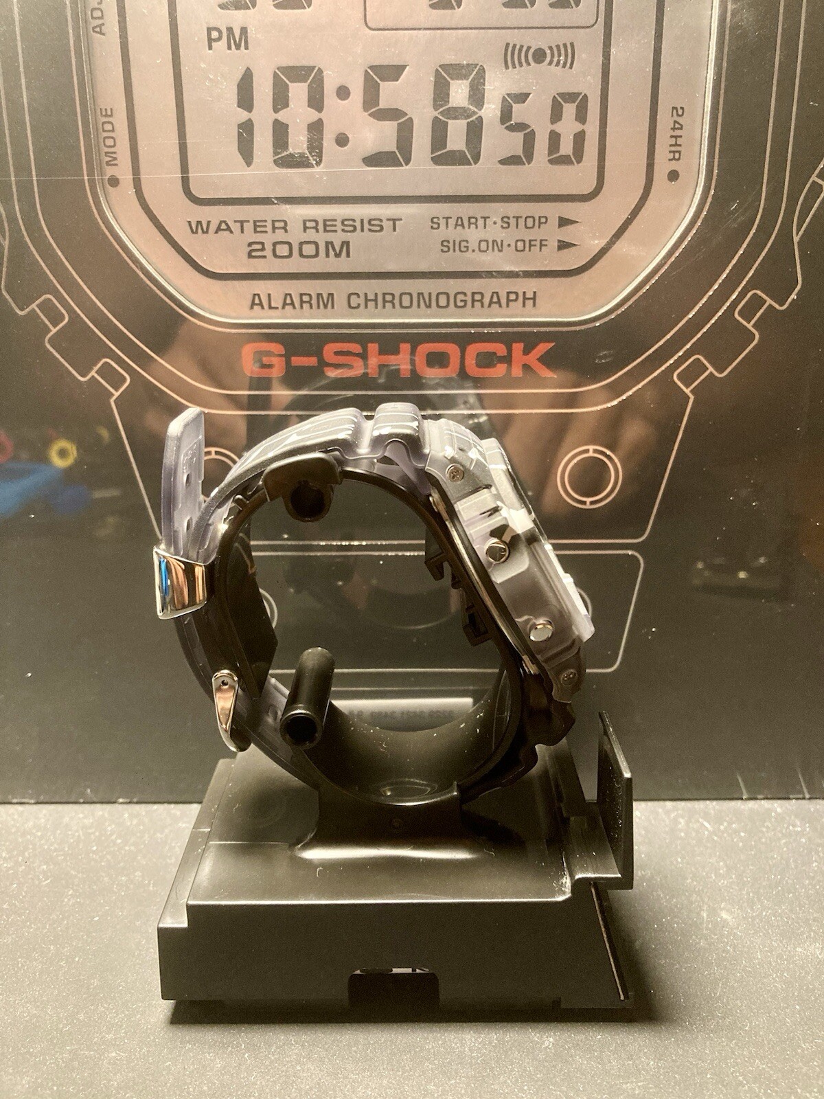 Casio DW-5600E-1V (DW-5600SS)
