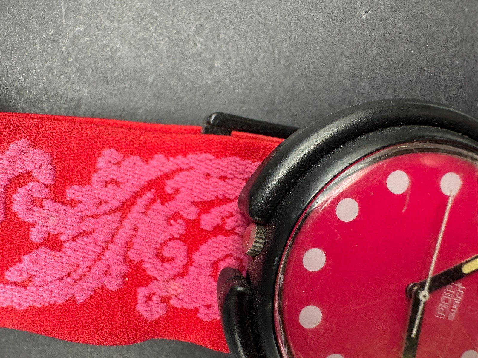 1990 Swatch Pop Shangri Watch Red Pink Velvet Polka Dots One Piece Strap
