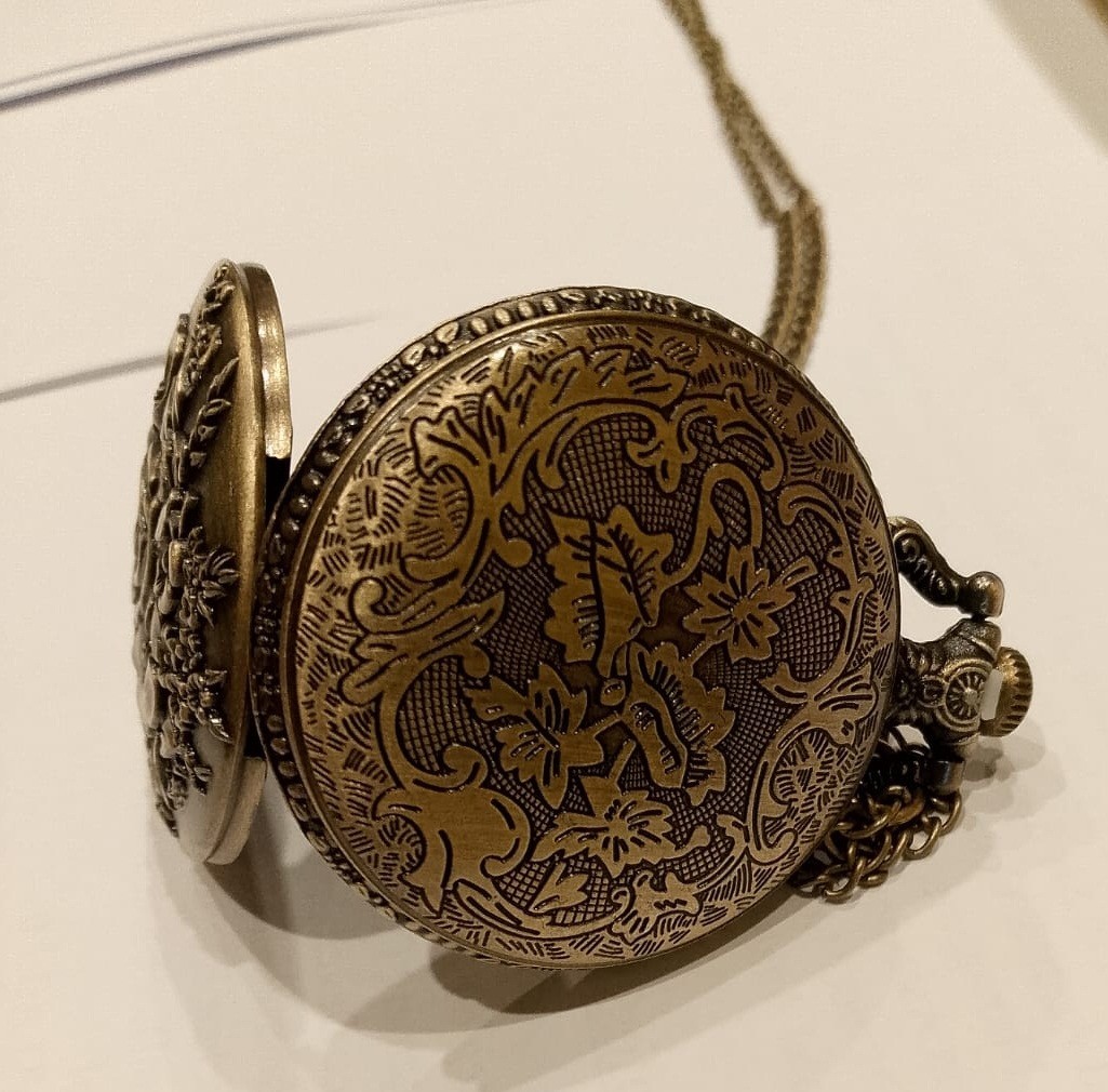 Used Bronze Floral Pocket Watch Necklace Retro Quartz Pendant 48cm Chain