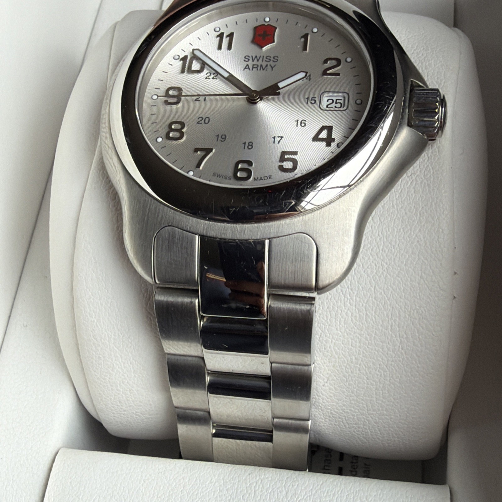 Victorinox Swiss Army Mens Classic OFFICERS 1884 Silver Dial Stainless 42mm READ