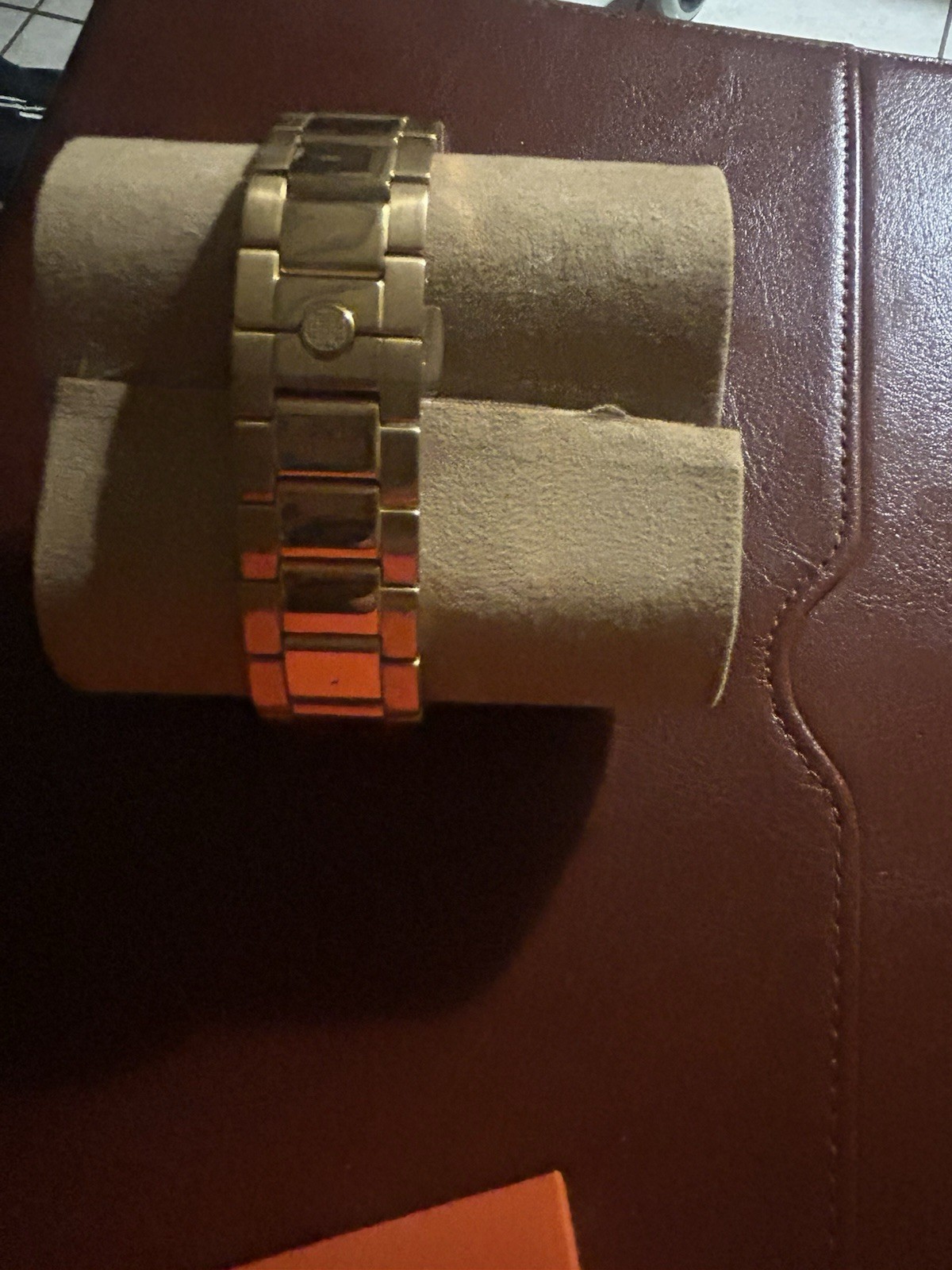 Tory Burch Women’s White Watch – TBW1250
